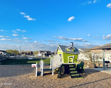 1659 W Paseo Way - Photo Thumbnail 25