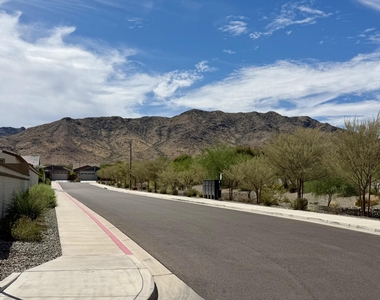 1659 W Paseo Way - Photo Thumbnail 23