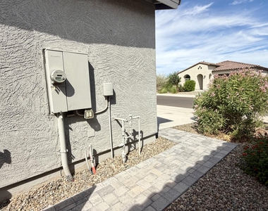 1659 W Paseo Way - Photo Thumbnail 21