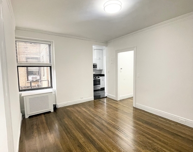 West 12 Street - Photo Thumbnail 1