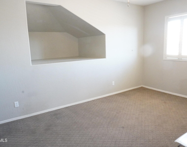 15410 S 17th Lane - Photo Thumbnail 13