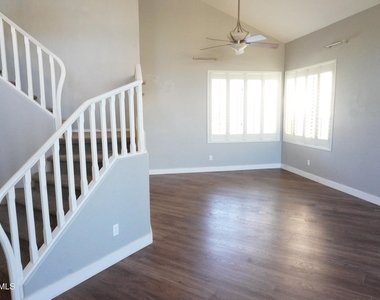 15410 S 17th Lane - Photo Thumbnail 3