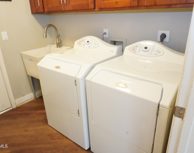 15410 S 17th Lane - Photo Thumbnail 6
