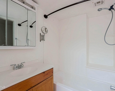 3501 N 64th Street - Photo Thumbnail 6