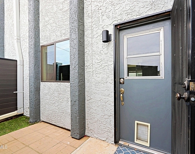 3501 N 64th Street - Photo Thumbnail 10