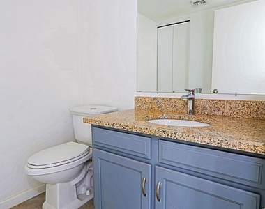 3501 N 64th Street - Photo Thumbnail 7