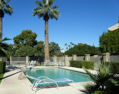 7318 E Palo Verde Drive - Photo Thumbnail 18