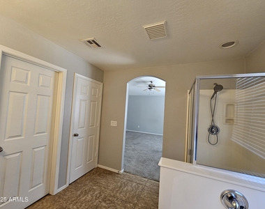 45360 W Woody Road - Photo Thumbnail 17