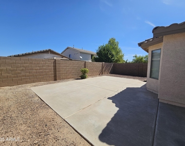 45360 W Woody Road - Photo Thumbnail 32
