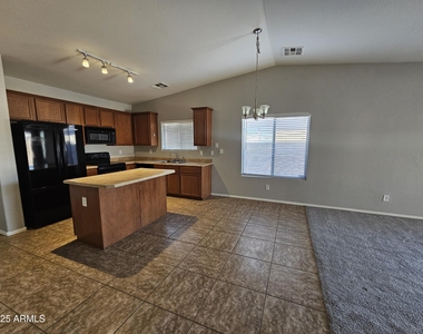 45360 W Woody Road - Photo Thumbnail 29