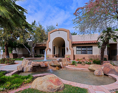 750 E Northern Avenue - Photo Thumbnail 1