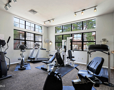 750 E Northern Avenue - Photo Thumbnail 15