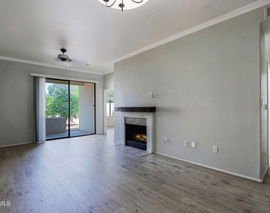 750 E Northern Avenue - Photo Thumbnail 2