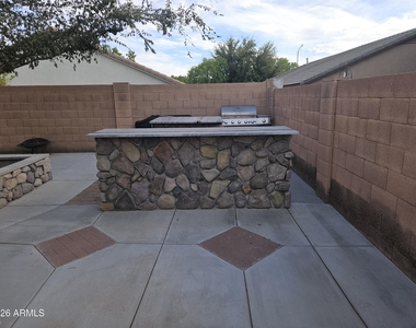 10937 E Catalina Avenue - Photo Thumbnail 26