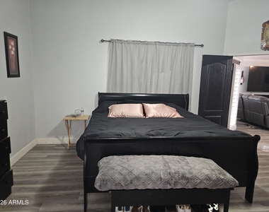 10937 E Catalina Avenue - Photo Thumbnail 19