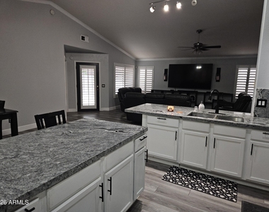 10937 E Catalina Avenue - Photo Thumbnail 8