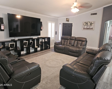 10937 E Catalina Avenue - Photo Thumbnail 10