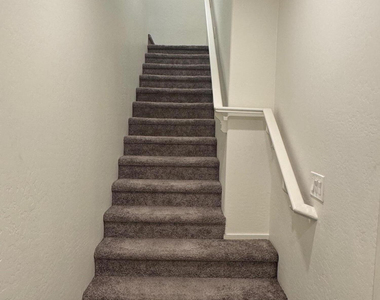 5851 S 23rd Way - Photo Thumbnail 2