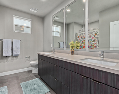 2825 N 42nd Street - Photo Thumbnail 24