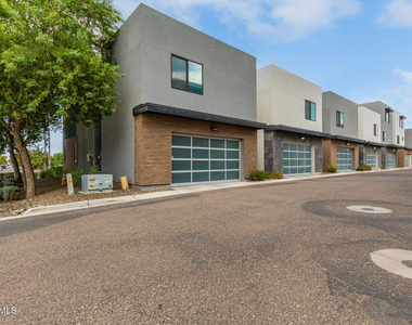 2825 N 42nd Street - Photo Thumbnail 28