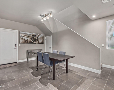 2825 N 42nd Street - Photo Thumbnail 8