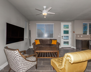 2825 N 42nd Street - Photo Thumbnail 4