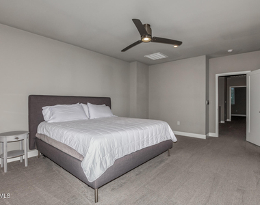 2825 N 42nd Street - Photo Thumbnail 15