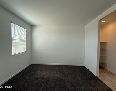 2425 W Seaver Avenue - Photo Thumbnail 12