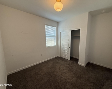 2425 W Seaver Avenue - Photo Thumbnail 7