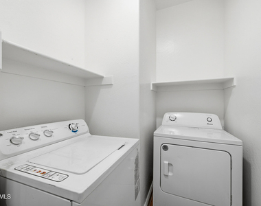 4608 W Maryland Avenue - Photo Thumbnail 19
