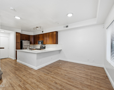 4608 W Maryland Avenue - Photo Thumbnail 1