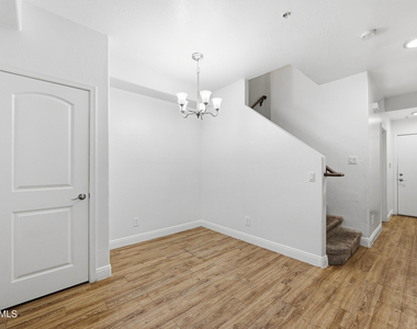 4608 W Maryland Avenue - Photo Thumbnail 4