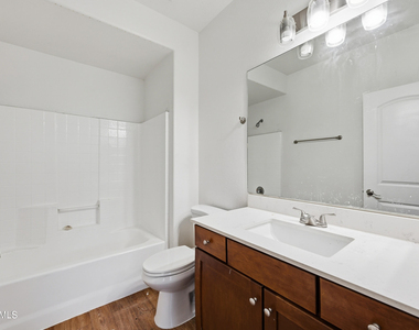 4608 W Maryland Avenue - Photo Thumbnail 14