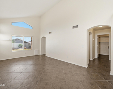 5011 W Kristal Way - Photo Thumbnail 2