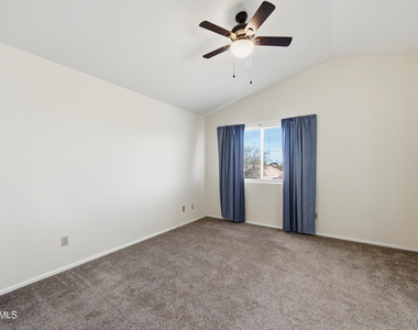 5011 W Kristal Way - Photo Thumbnail 12