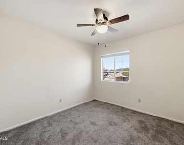 5011 W Kristal Way - Photo Thumbnail 19
