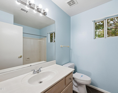 5011 W Kristal Way - Photo Thumbnail 20