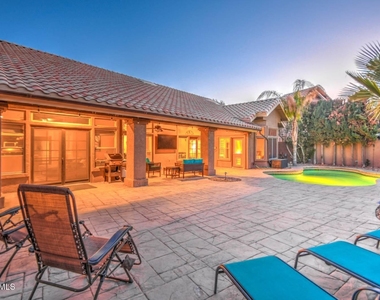 1676 E Glenhaven Drive - Photo Thumbnail 41