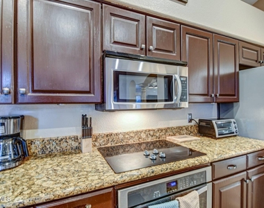 1676 E Glenhaven Drive - Photo Thumbnail 13