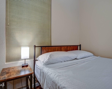 1676 E Glenhaven Drive - Photo Thumbnail 34