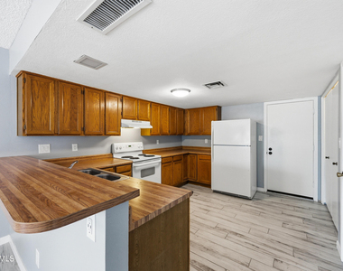 3850 W Harrison Street - Photo Thumbnail 6