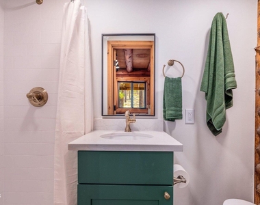 216 W Standage Drive - Photo Thumbnail 10