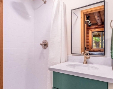 216 W Standage Drive - Photo Thumbnail 11