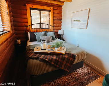 216 W Standage Drive - Photo Thumbnail 5