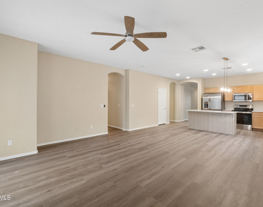 9806 W Horse Thief Pass - Photo Thumbnail 11