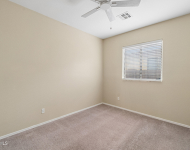 9806 W Horse Thief Pass - Photo Thumbnail 12