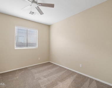 9806 W Horse Thief Pass - Photo Thumbnail 21