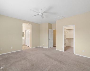 9806 W Horse Thief Pass - Photo Thumbnail 16