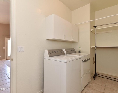 4560 E Olney Avenue - Photo Thumbnail 13