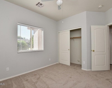4560 E Olney Avenue - Photo Thumbnail 15